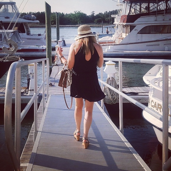 Meet your Posher, Tina - Picture 1 of 1